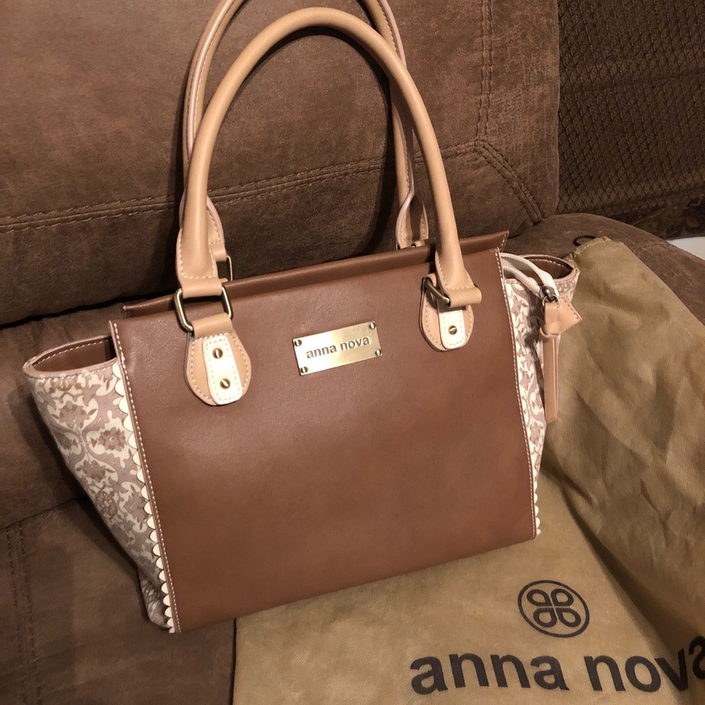 Anna Nova hand bag and matching Wallet